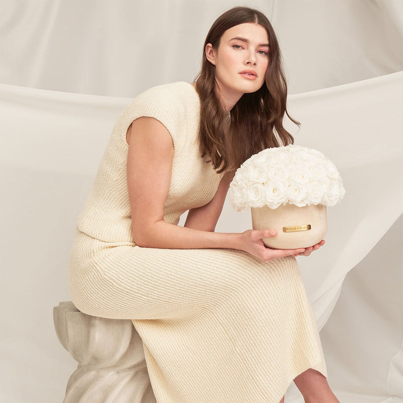 image-with-thumbnail description hover image