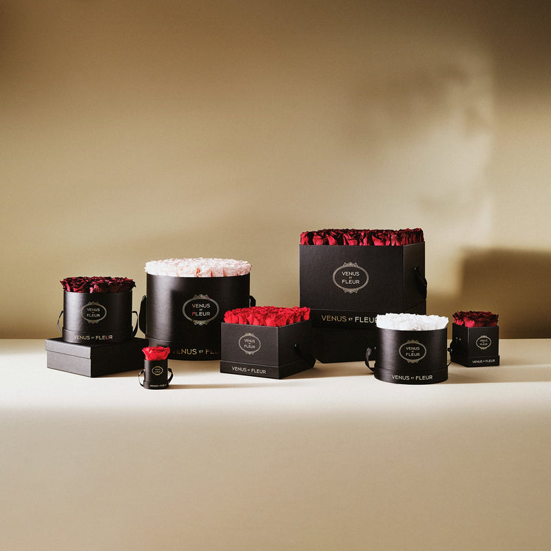 Le Mini Round Black Classic Roses